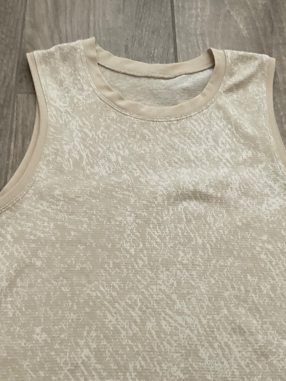 Lululemon Tank - Picture 2 of 7